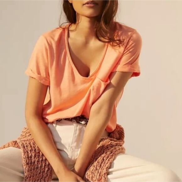 NEW T.la Anthropologie Mango Orange Classic V-Neck Short Sleeve Pocket T-Shirt - Picture 1 of 8